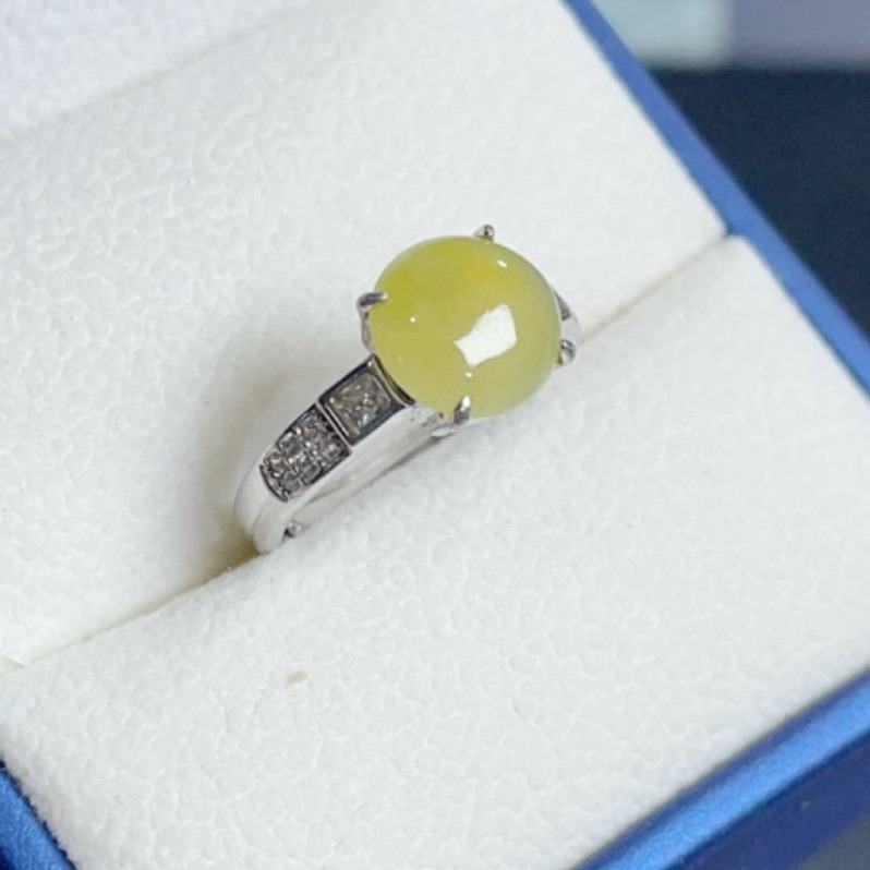《Always9168輕奢珠寶》 天然緬甸A貨翡翠蛋面戒指冰檸檬黃色設計款S925銀鑲嵌活動戒圍-細節圖3