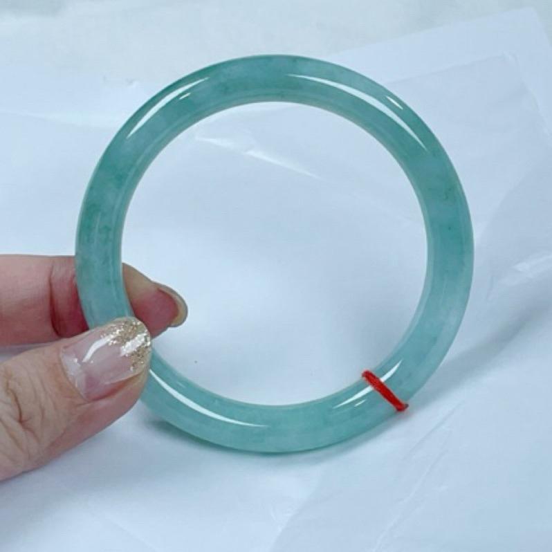 《Always9168輕奢珠寶》A31天然緬甸A貨翡翠手鐲圓條果凍綠漸層美鐲-細節圖3