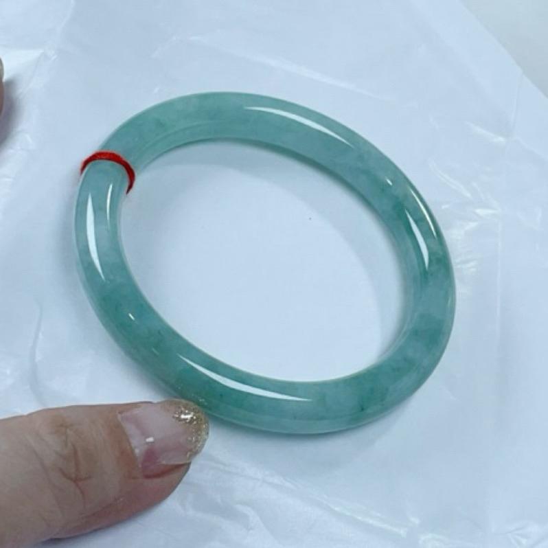 《Always9168輕奢珠寶》A31天然緬甸A貨翡翠手鐲圓條果凍綠漸層美鐲-細節圖4