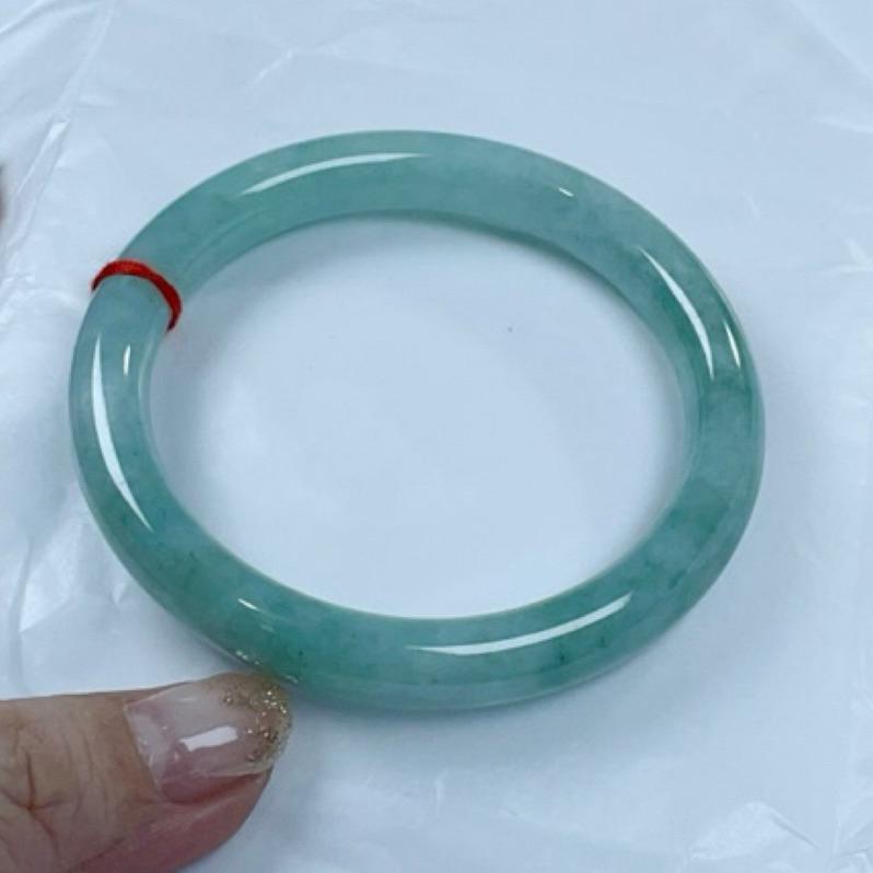 《Always9168輕奢珠寶》A31天然緬甸A貨翡翠手鐲圓條果凍綠漸層美鐲-細節圖6