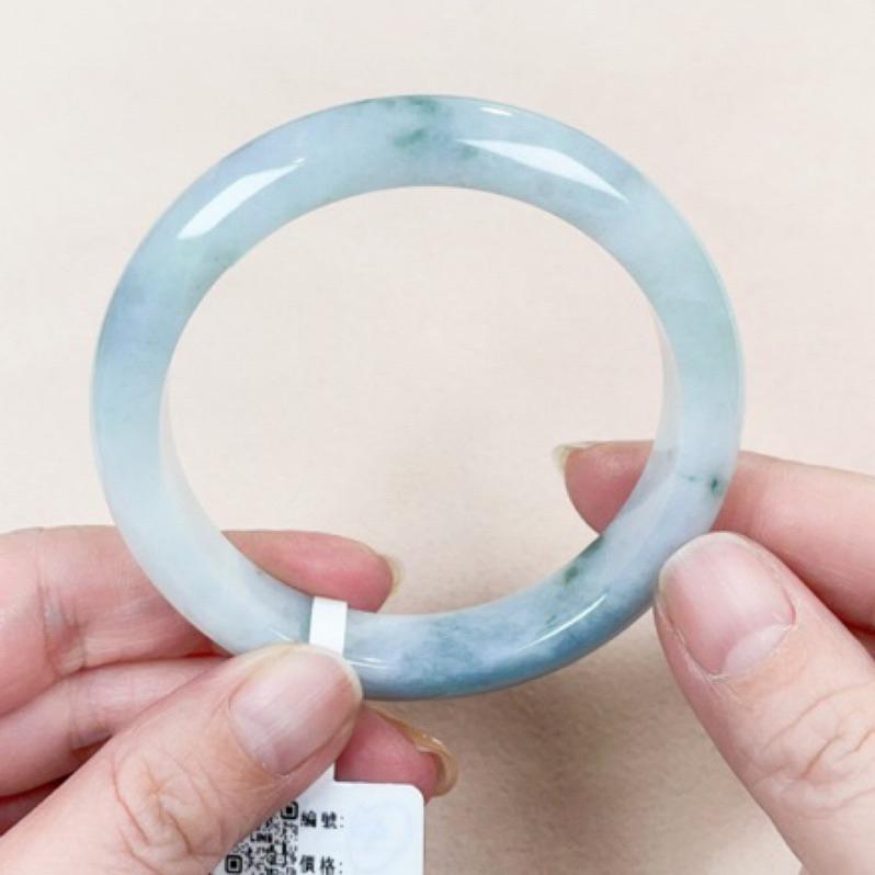 《Always9168輕奢珠寶》J73天然緬甸A貨翡翠手鐲 牛奶底牛仔藍綠花平安鐲 圈口56+ 附台灣鑑定證書-細節圖8