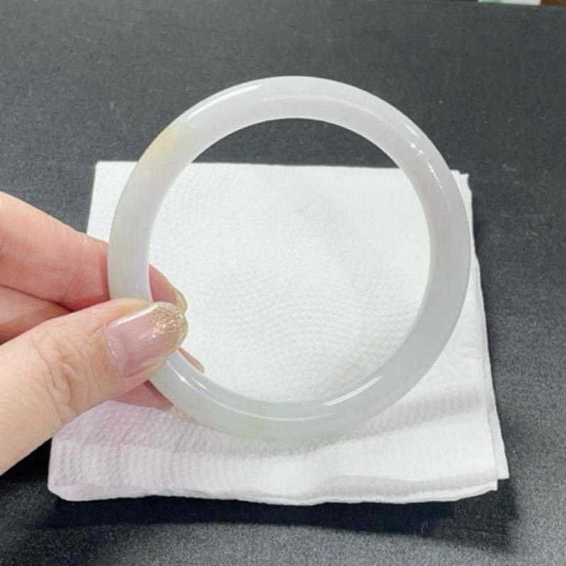 《Always9168輕奢珠寶》A45天然緬甸A貨翡翠手鐲冰粉膠小清新飄花冰潤圓條58.5圈口台證-細節圖3