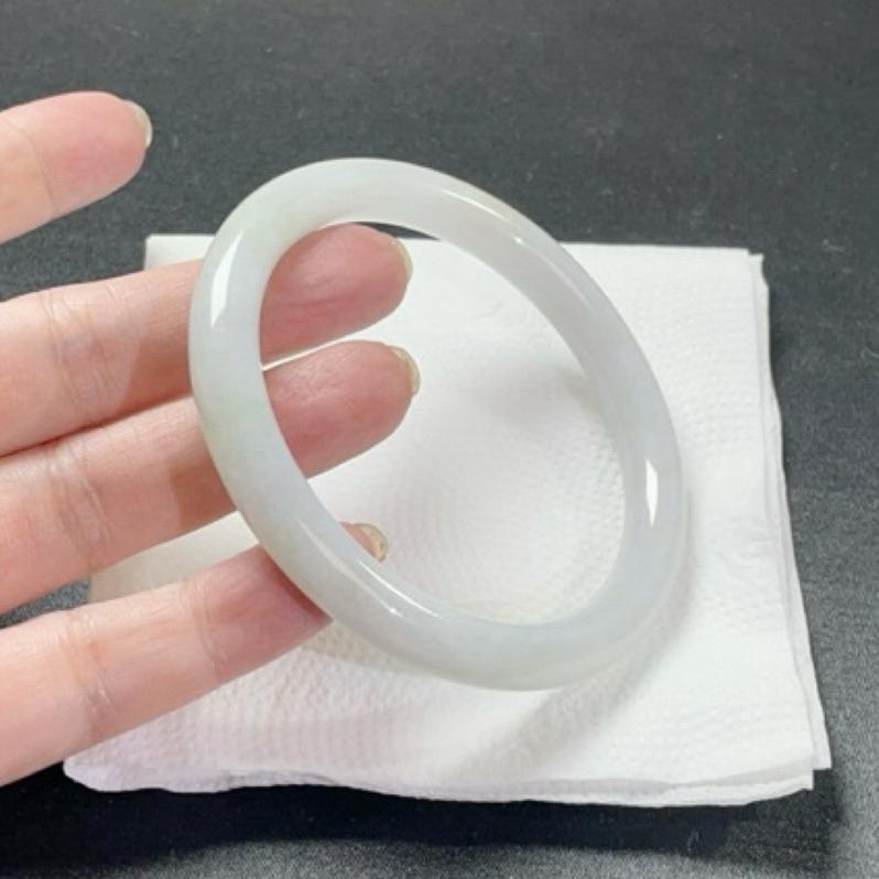 《Always9168輕奢珠寶》A45天然緬甸A貨翡翠手鐲冰粉膠小清新飄花冰潤圓條58.5圈口台證-細節圖5