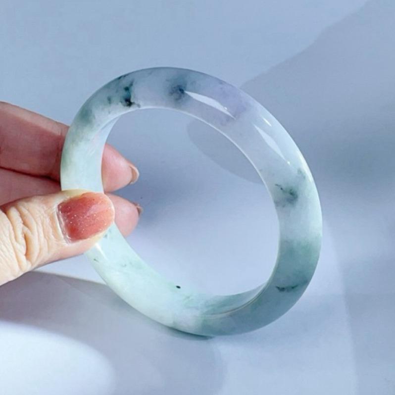 《Always9168輕奢珠寶》L23天然翡翠A貨翡翠手鐲58+紫加綠飄花底子細膩完美台證-細節圖2