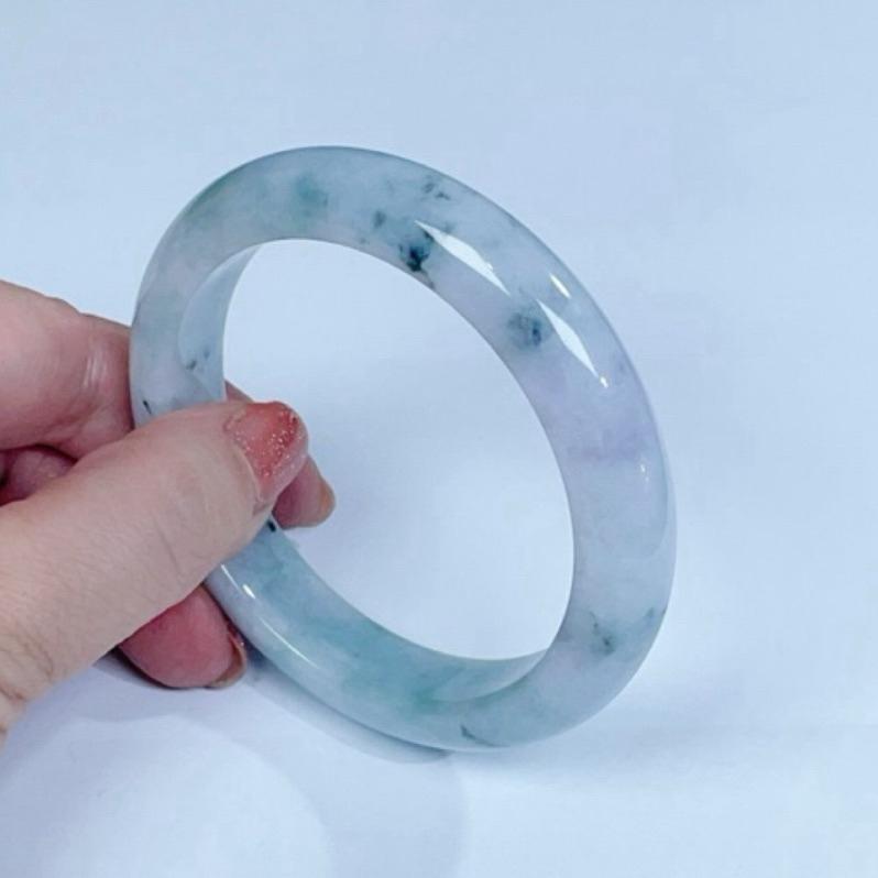 《Always9168輕奢珠寶》L23天然翡翠A貨翡翠手鐲58+紫加綠飄花底子細膩完美台證-細節圖6