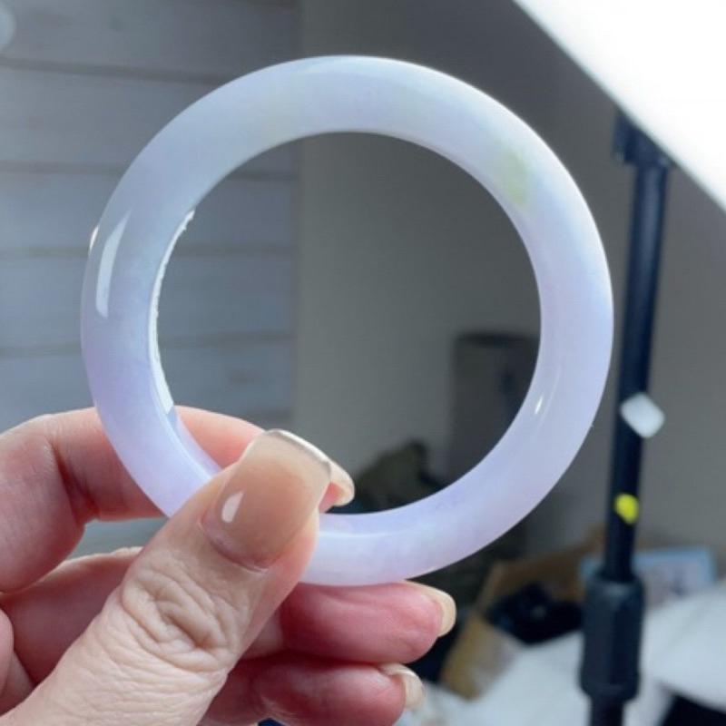 《Always9168輕奢珠寶》L23天然緬甸A貨翡翠手鐲 紫羅蘭春帶彩平安鐲 圈口55.7mm+附台証-細節圖7