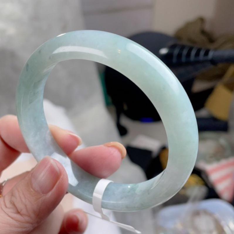 《Always9168輕奢珠寶》J77天然緬甸A貨翡翠手鐲 冰甜綠平安鐲 圈口57+ 附台灣鑑定證書-細節圖6