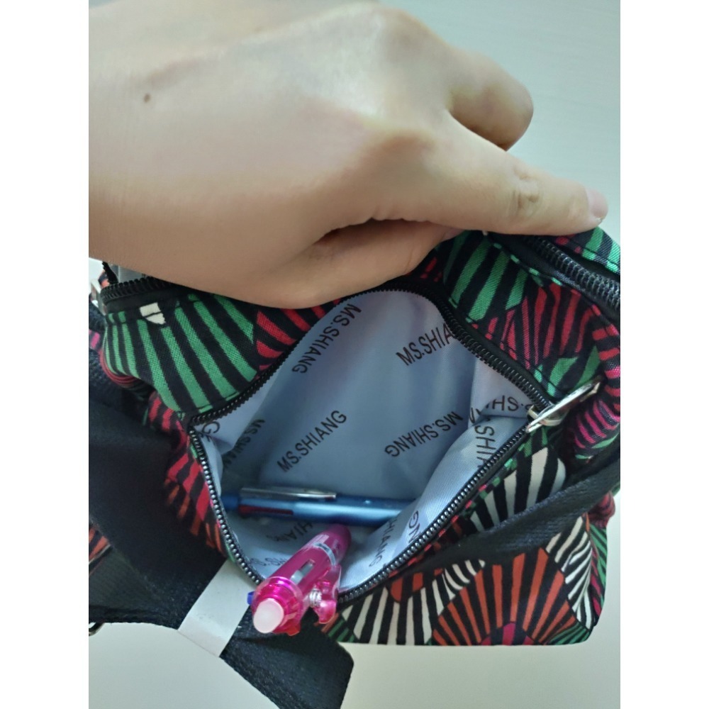 MS.SHIANG簡約大容量斜背包 台灣設計師自創品牌-細節圖11