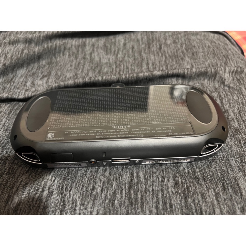 PSVITA 1007型內含8G記憶卡-細節圖3