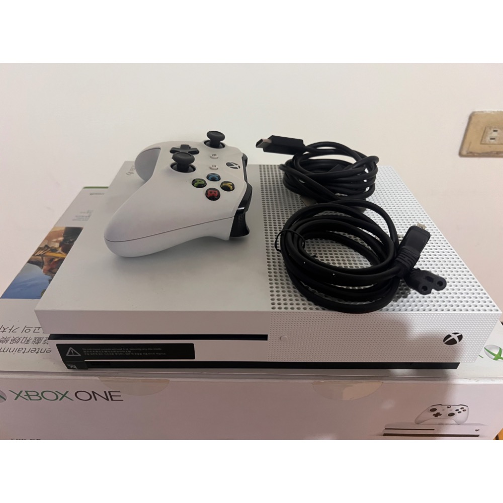 XBOXONE S 500G 二手盒裝完整-細節圖2