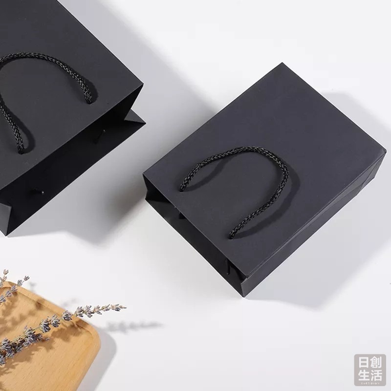 黑色紙袋 含稅 禮品袋 手提袋 包裝袋 文具袋 禮物袋 袋子 婚禮紙袋 手提 紙袋 批發 日創生活-細節圖3
