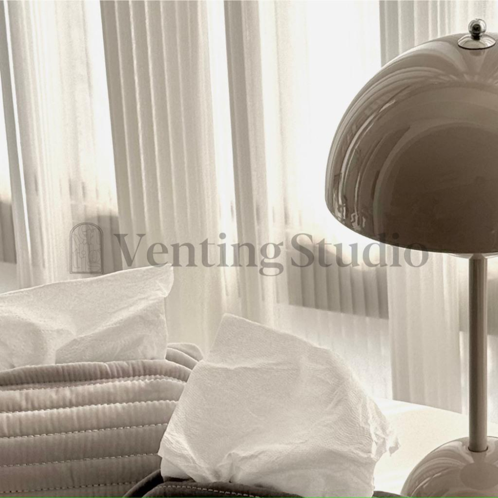 🌵 𝐕𝐞𝐧𝐭𝐢𝐧𝐠 𝐒𝐭𝐮𝐝𝐢𝐨 🌵  | 現貨 | 北歐典雅桌燈 床頭燈 小夜燈 LED 觸控 三段色溫 INS 檯燈-細節圖2