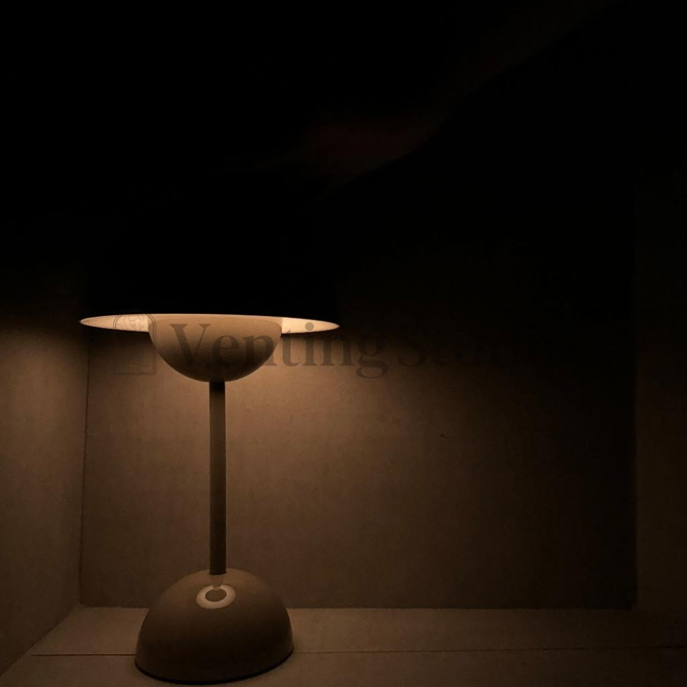 🌵 𝐕𝐞𝐧𝐭𝐢𝐧𝐠 𝐒𝐭𝐮𝐝𝐢𝐨 🌵  | 現貨 | 北歐典雅桌燈 床頭燈 小夜燈 LED 觸控 三段色溫 INS 檯燈-細節圖4