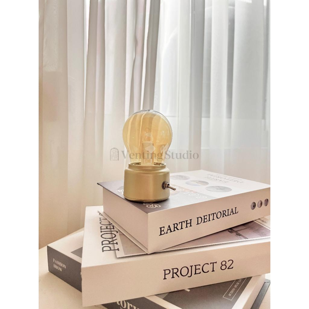 🌵 𝐕𝐞𝐧𝐭𝐢𝐧𝐠 𝐒𝐭𝐮𝐝𝐢𝐨 🌵 | 現貨 | 英式復古燈泡小夜燈 無線小夜燈 床頭燈 氣氛燈 USB充電-細節圖3
