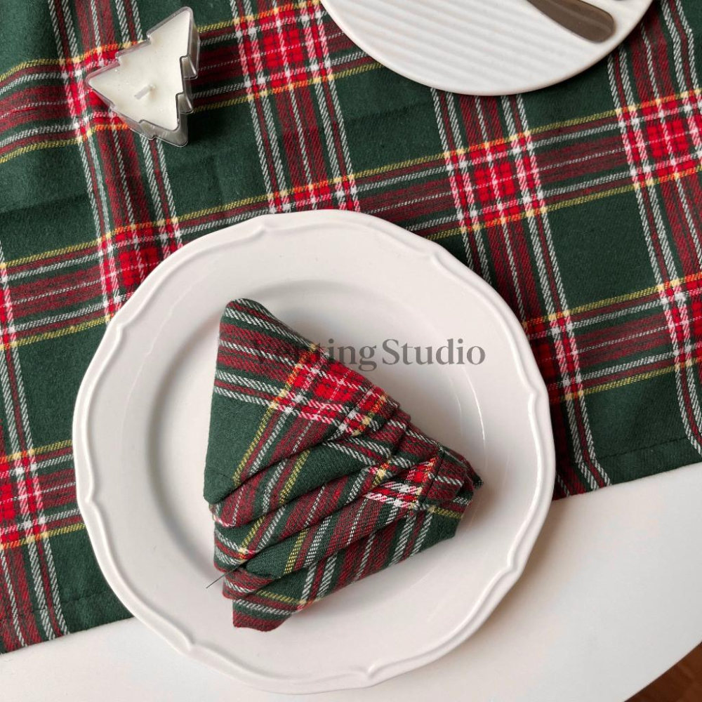 🌵 𝐕𝐞𝐧𝐭𝐢𝐧𝐠 𝐒𝐭𝐮𝐝𝐢𝐨 🌵  | 現貨 | 聖誕餐桌布 美式鄉村格子裝飾桌布 英格蘭風桌巾-細節圖3