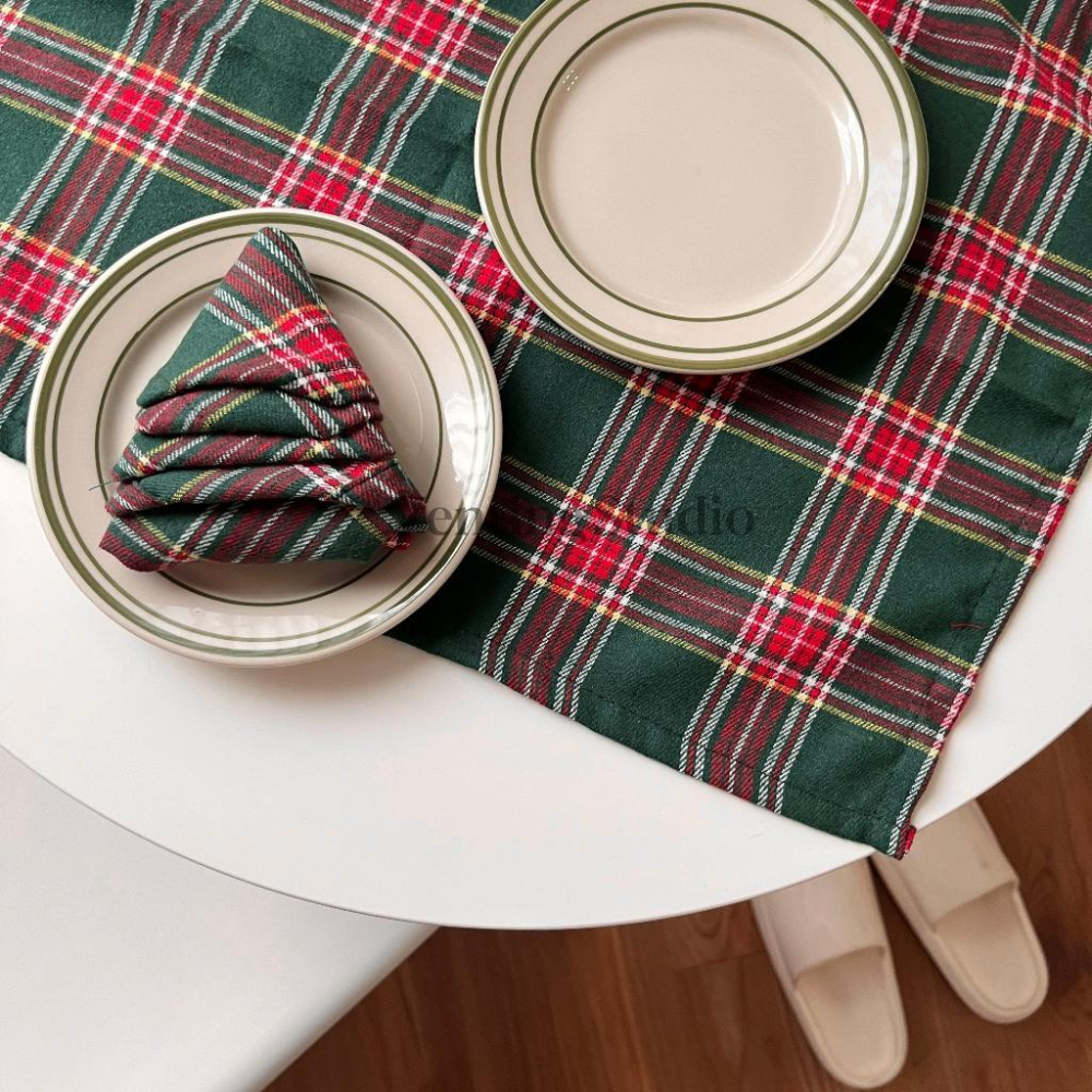 🌵 𝐕𝐞𝐧𝐭𝐢𝐧𝐠 𝐒𝐭𝐮𝐝𝐢𝐨 🌵  | 現貨 | 聖誕餐桌布 美式鄉村格子裝飾桌布 英格蘭風桌巾-細節圖5