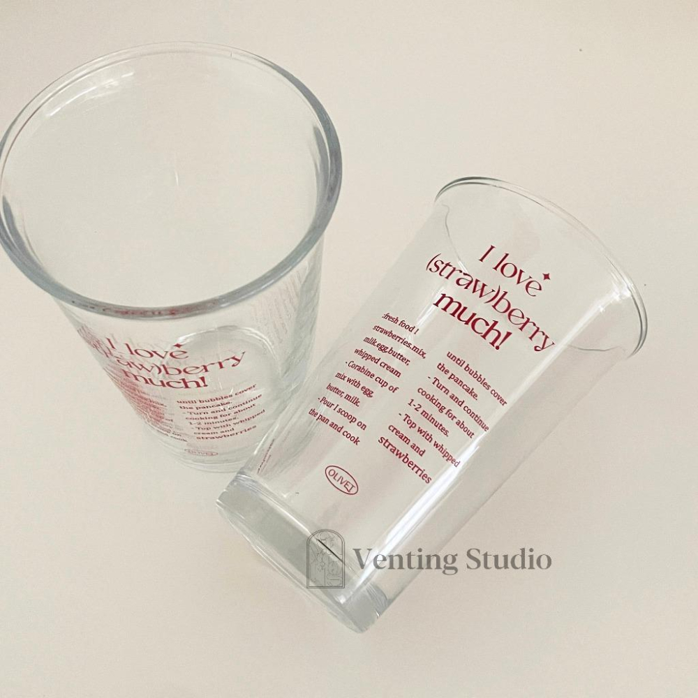 🌵 𝐕𝐞𝐧𝐭𝐢𝐧𝐠 𝐒𝐭𝐮𝐝𝐢𝐨 🌵  | 現貨 | INS風 韓系字母玻璃杯 玻璃杯 水杯 果汁杯-細節圖2
