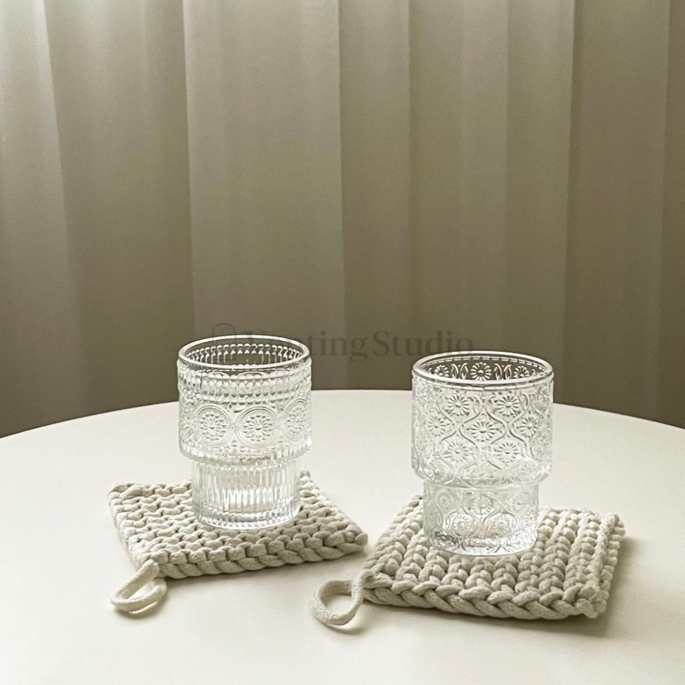 🌵 𝐕𝐞𝐧𝐭𝐢𝐧𝐠 𝐒𝐭𝐮𝐝𝐢𝐨 🌵  | 現貨 | 日式質感針織杯墊 編織杯墊 隔熱墊 可掛收納-細節圖4