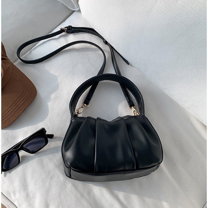 【韓版甜美氣質雲朵包】斜背包 腋下包 斜跨包 手提包 皺褶包 女生包包 韓系包包 包包 #CB0101-規格圖9