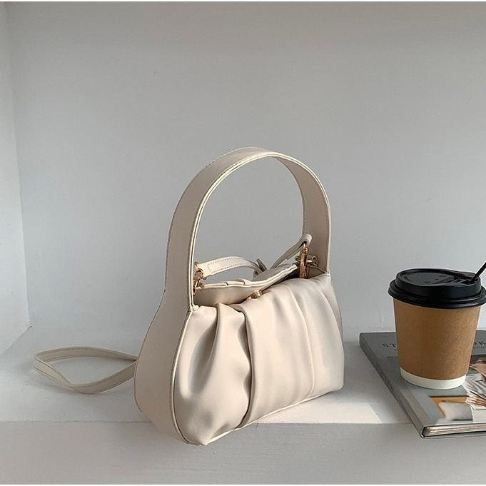 【韓版甜美氣質雲朵包】斜背包 腋下包 斜跨包 手提包 皺褶包 女生包包 韓系包包 包包 #CB0101-規格圖9