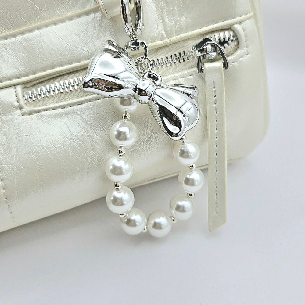 【銀色蝴蝶結珍珠鑰匙圈】 鑰匙扣 包包掛件 手機掛飾 吊飾 掛飾 #CP0406-細節圖2