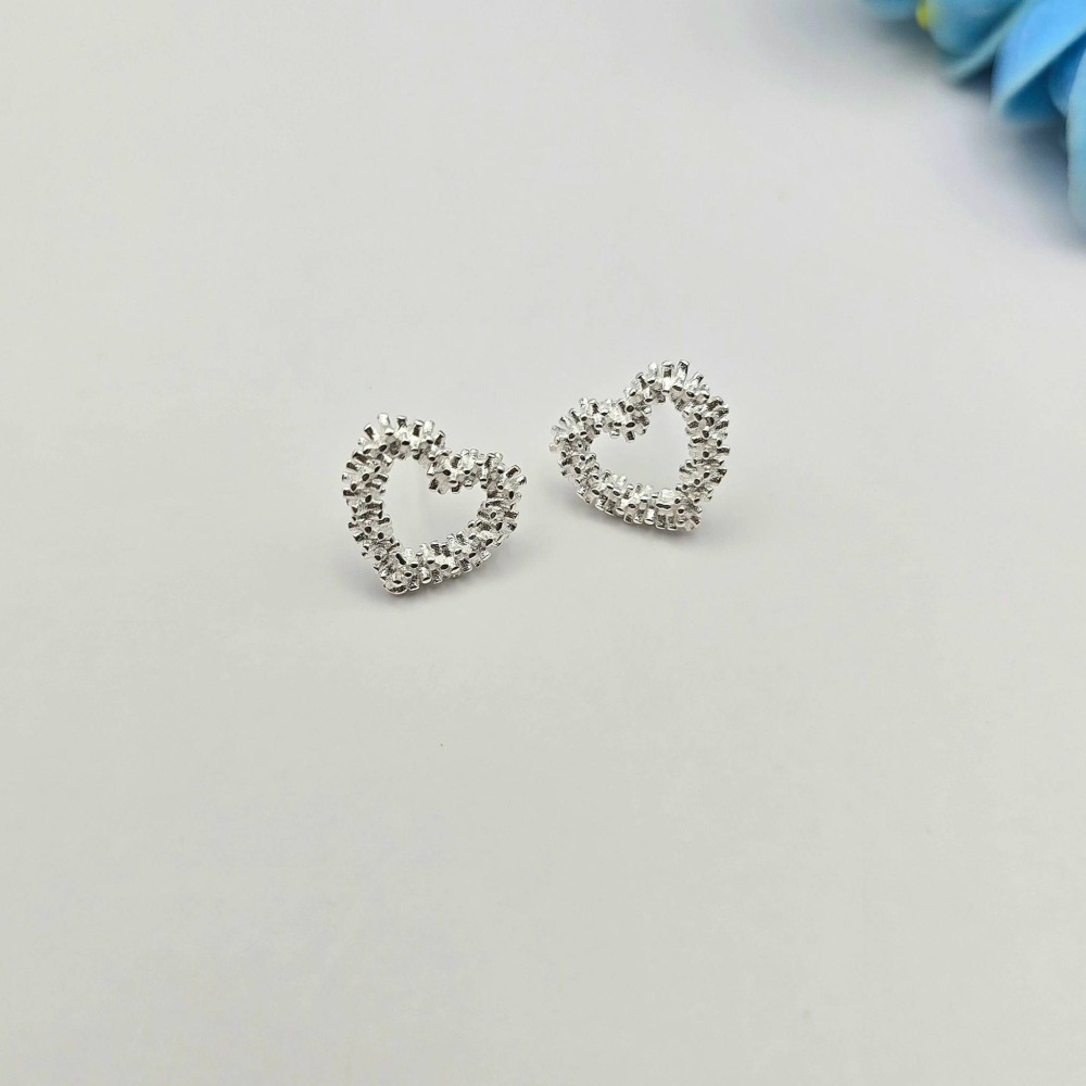 【925銀針 簡約愛心鏤空耳環】時尚百搭耳飾 ins風網美推薦 熱門耳環耳釘 送禮必備 飾品 CA0202-細節圖2