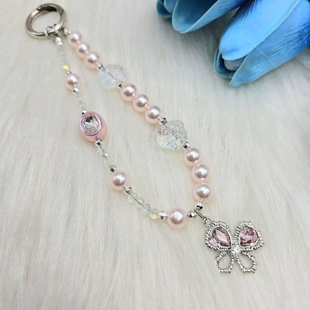 【串珠玫瑰 水鑽蝴蝶墜飾鑰匙圈】 鑰匙扣 流行包包掛件 手機掛件 壓克力吊飾 送禮 生日禮物推薦 CP0401-細節圖3