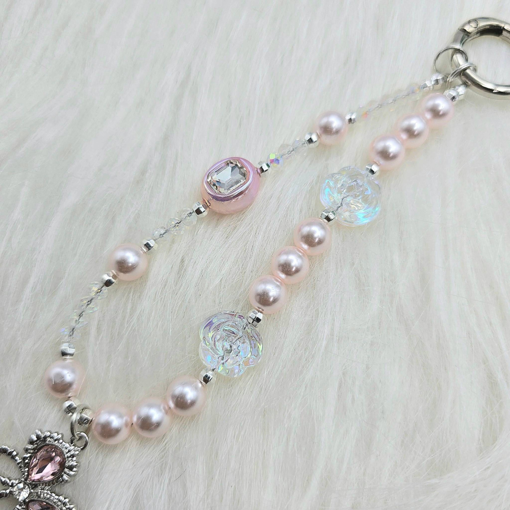 【串珠玫瑰 水鑽蝴蝶墜飾鑰匙圈】 鑰匙扣 流行包包掛件 手機掛件 壓克力吊飾 送禮 生日禮物推薦 CP0401-細節圖4