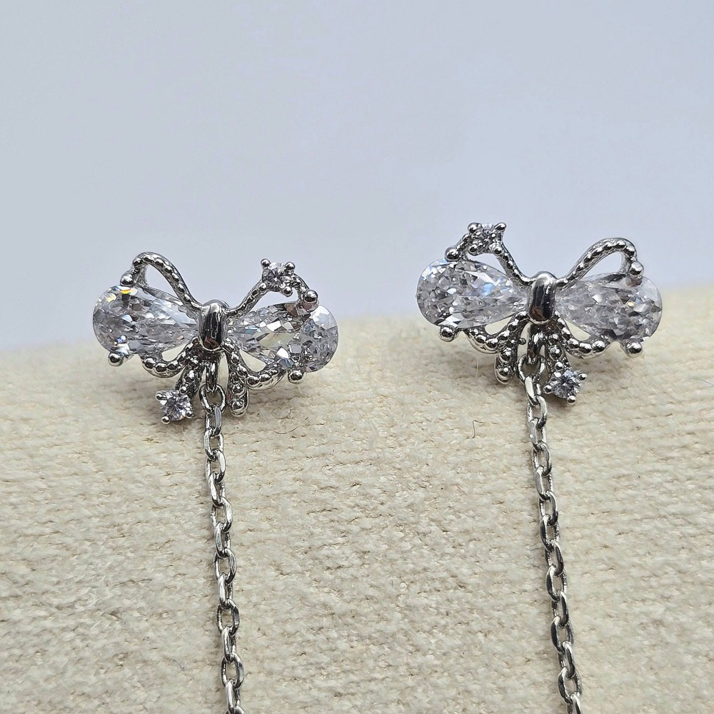 【正韓 小巧蝴蝶結水鑽耳環】韓國氣質耳飾 甜美可愛飾品 韓國設計女生首飾 爆款推薦 必備耳環 WA7240E-細節圖4