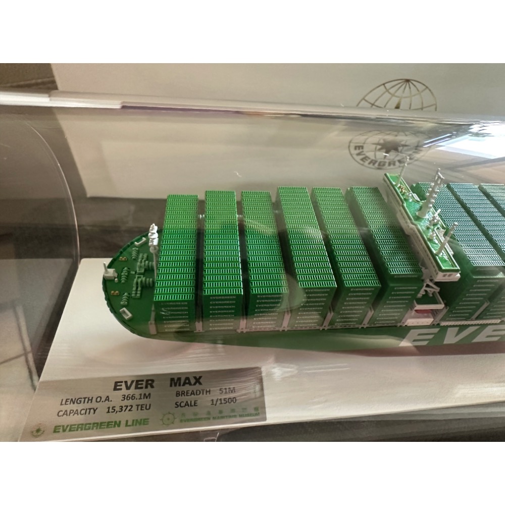 [長榮海運 正品開船了] 長榮新M type  最新貨櫃船模型-經典典藏~限量熱銷中-細節圖3