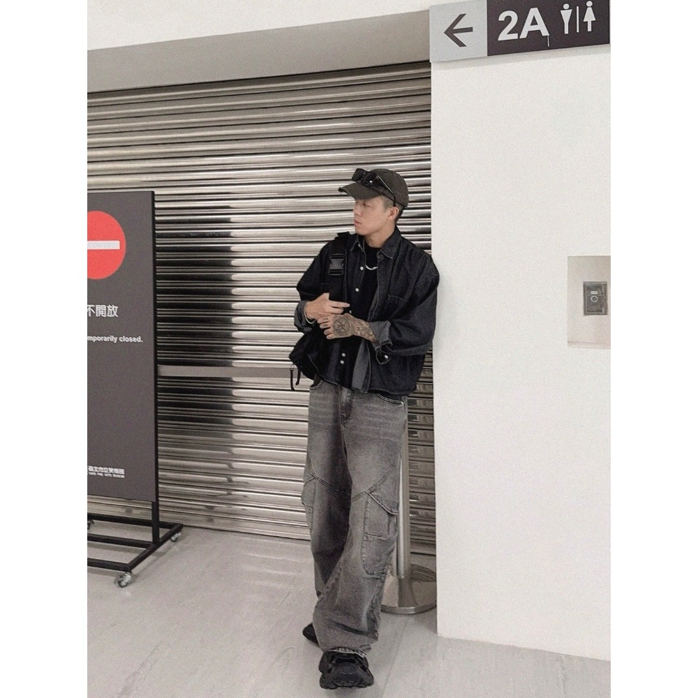 ￼【PORY STORE】 韓國 大口袋 工裝 牛仔褲 休閒 長褲 落地褲 牛仔長褲 寬鬆長褲 男生長褲 工裝褲 闊腿褲-細節圖2