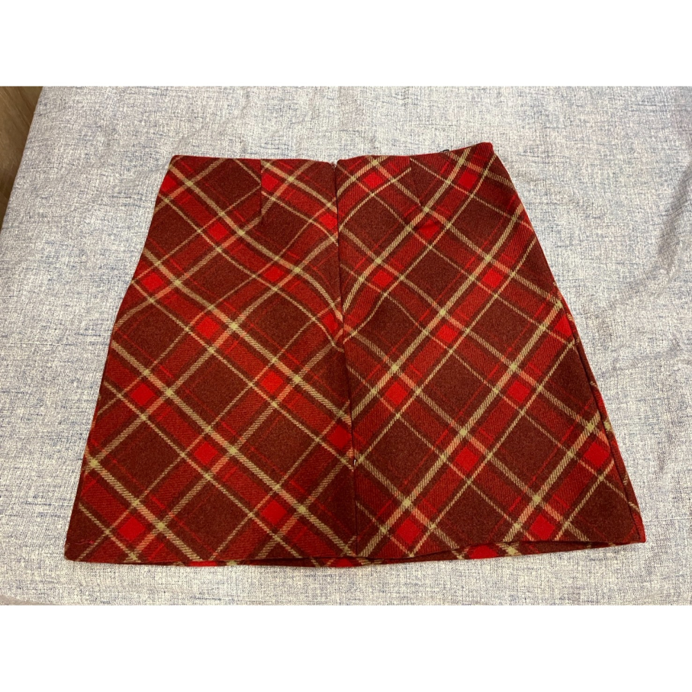 紅色格紋毛料小短裙~M號-細節圖2