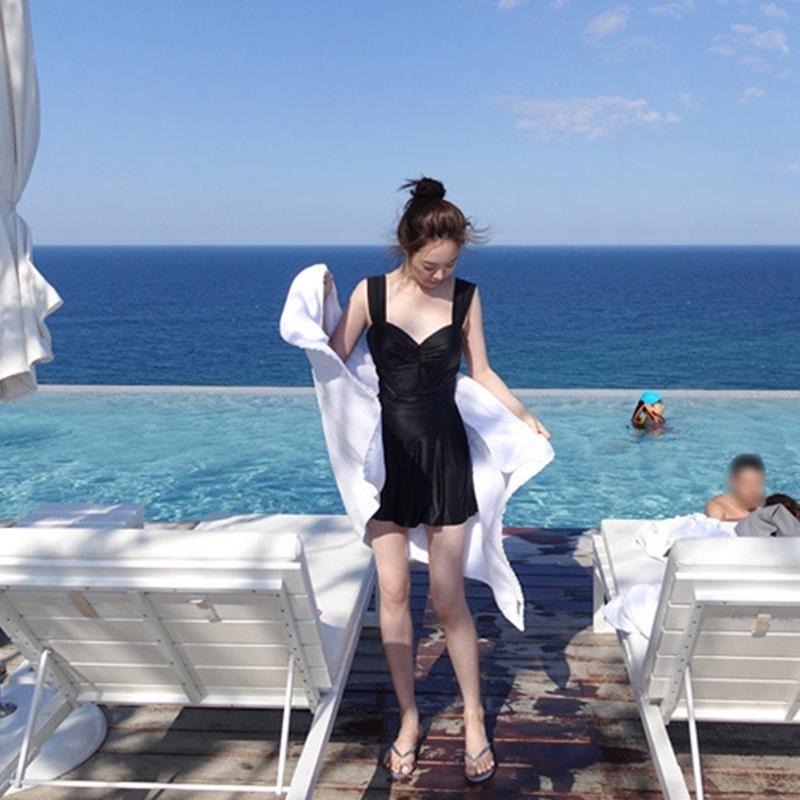 【D.studio】韓版保守小黑裙游泳衣 連身裙 吊帶裙 吊帶褲 女裝【S133】-細節圖6