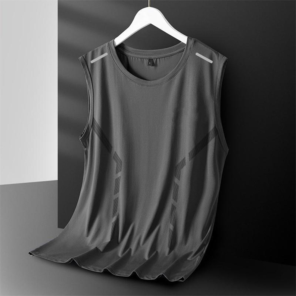 【D.studio】韓版冰絲速乾寬鬆無袖背心 男背心 運動上衣 無袖上衣 寬鬆上衣 素T 男裝 衣服  短袖【V392】-規格圖7