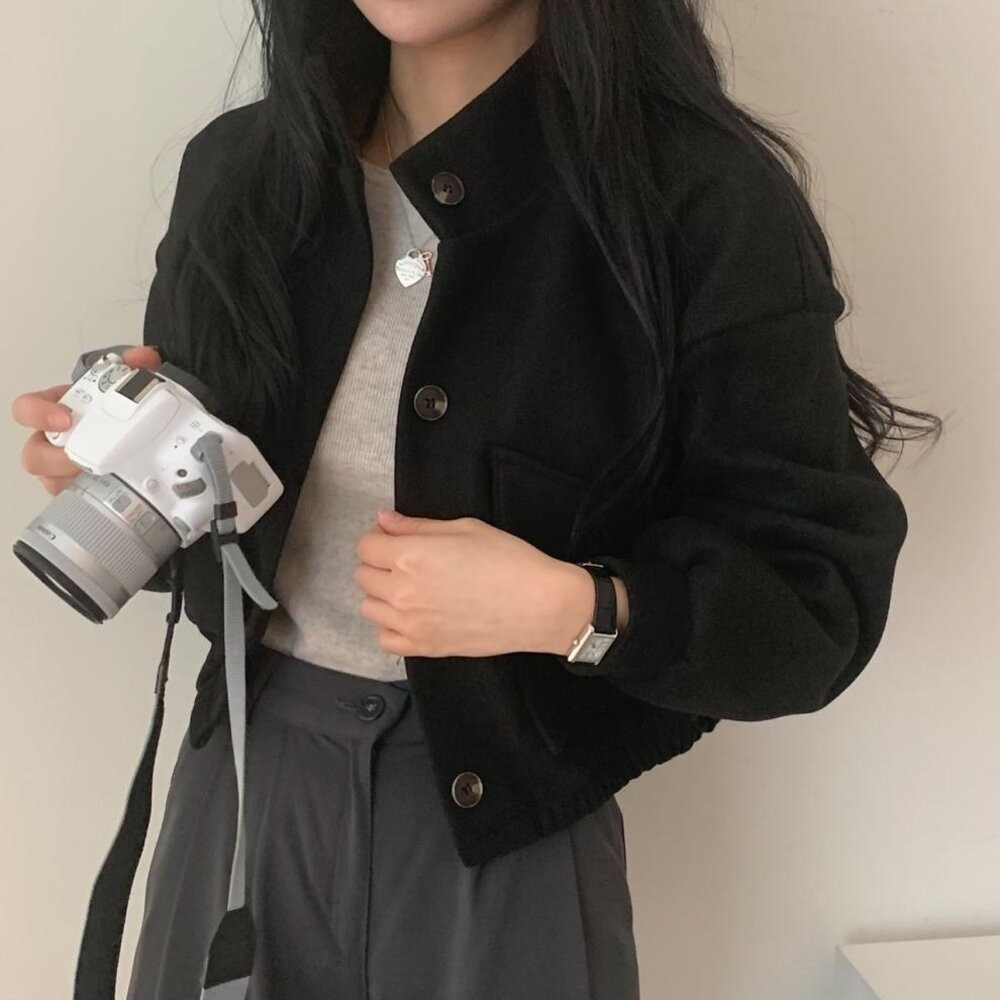 【台灣發貨】韓版立領小眾寬鬆休閒短版外套 外套 防曬外套 女裝 上衣 衣服【J301】-細節圖3