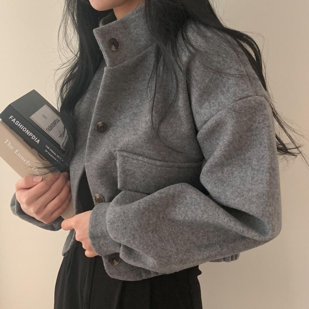 【台灣發貨】韓版立領小眾寬鬆休閒短版外套 外套 防曬外套 女裝 上衣 衣服【J301】-細節圖5