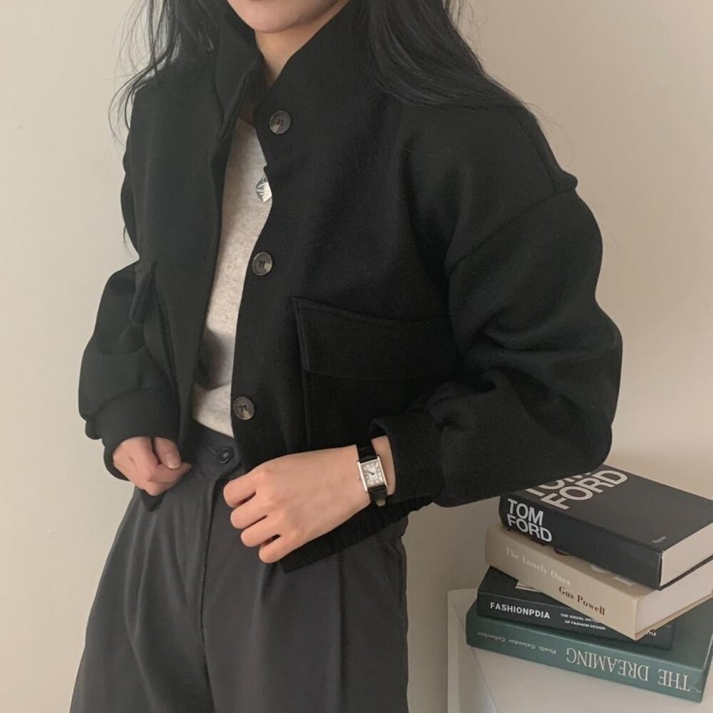 【台灣發貨】韓版立領小眾寬鬆休閒短版外套 外套 防曬外套 女裝 上衣 衣服【J301】-細節圖6