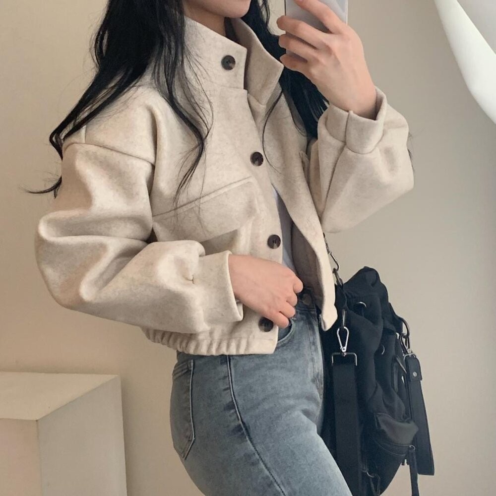 【台灣發貨】韓版立領小眾寬鬆休閒短版外套 外套 防曬外套 女裝 上衣 衣服【J301】-細節圖7