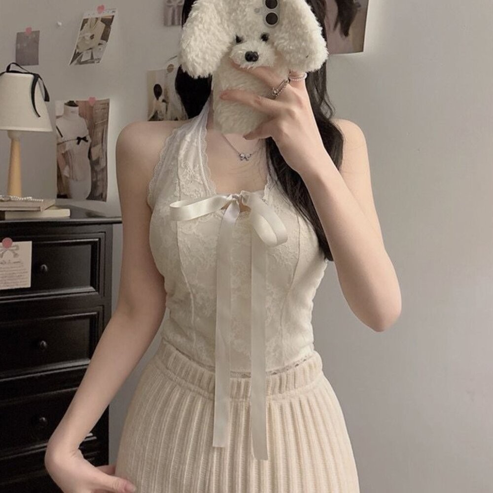 【台灣發貨】韓版蝴蝶結V領短版背心 帶胸墊免穿內衣 小可愛 背心 衣服 女裝 上衣【V434】-細節圖9