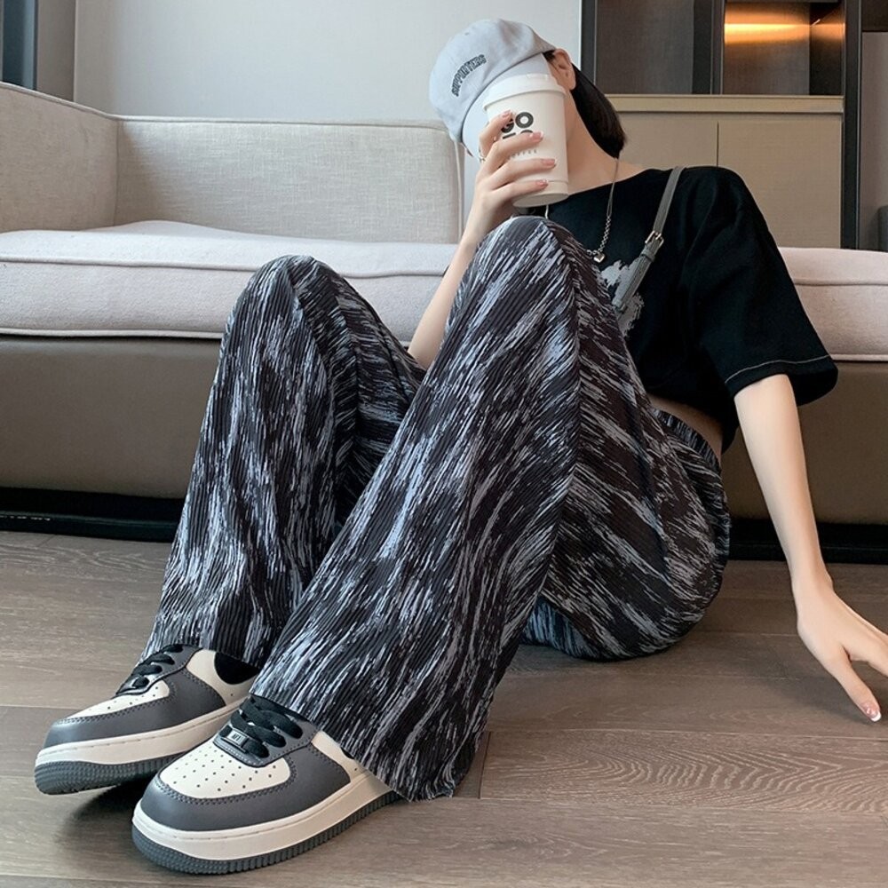 【台灣發貨】韓版冰絲渲染直筒高腰顯瘦垂感寬褲 寬褲 褲子 女裝【P391】-細節圖7