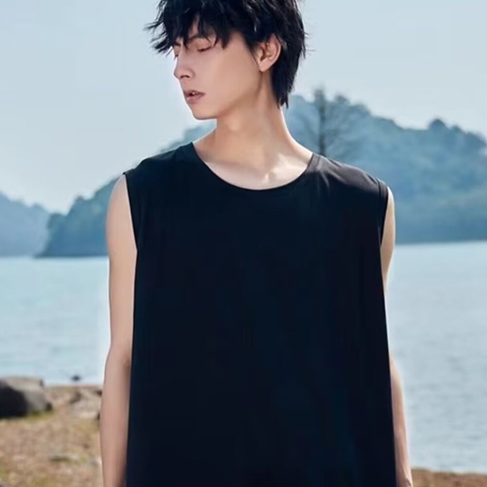 【台灣發貨】韓版薄款速乾冰絲透氣運動背心 小可愛 背心 衣服 男裝 上衣【V418】-細節圖4