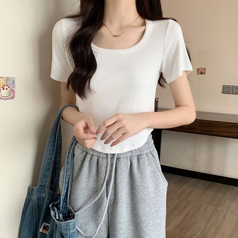 【台灣發貨】韓版修身顯瘦弧形下擺短版上衣 衣服 女裝 t恤 短袖t恤 上衣【T598】-細節圖5