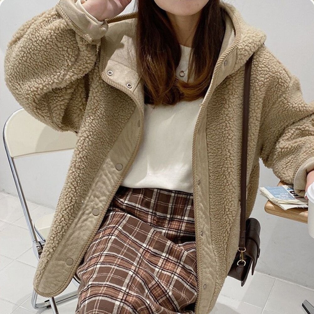【台灣發貨】韓版寬鬆慵懶羊羔絨連帽外套 外套 防曬外套 女裝 上衣 衣服 【J330】-細節圖3