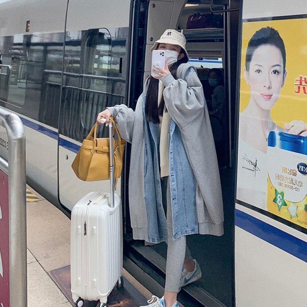 【台灣發貨】韓版休閒寬鬆拼接連帽牛仔外套 外套 防曬外套 女裝 上衣 衣服【J289】-細節圖4