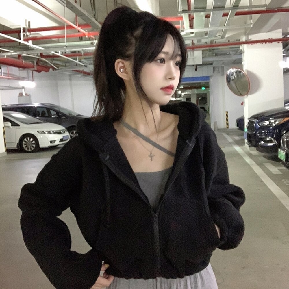 【台灣發貨】韓版毛絨連帽短版外套 外套 防曬外套 女裝 上衣 衣服 【J180】-細節圖2