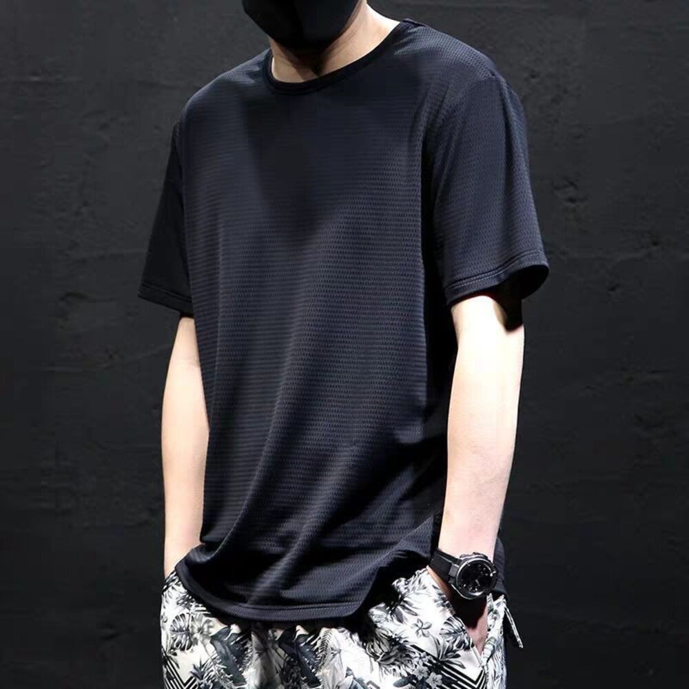 【台灣發貨】韓版冰絲透氣涼感速乾寬鬆短袖上衣 衣服 男裝 t恤 短袖t恤 上衣【T509】-細節圖5