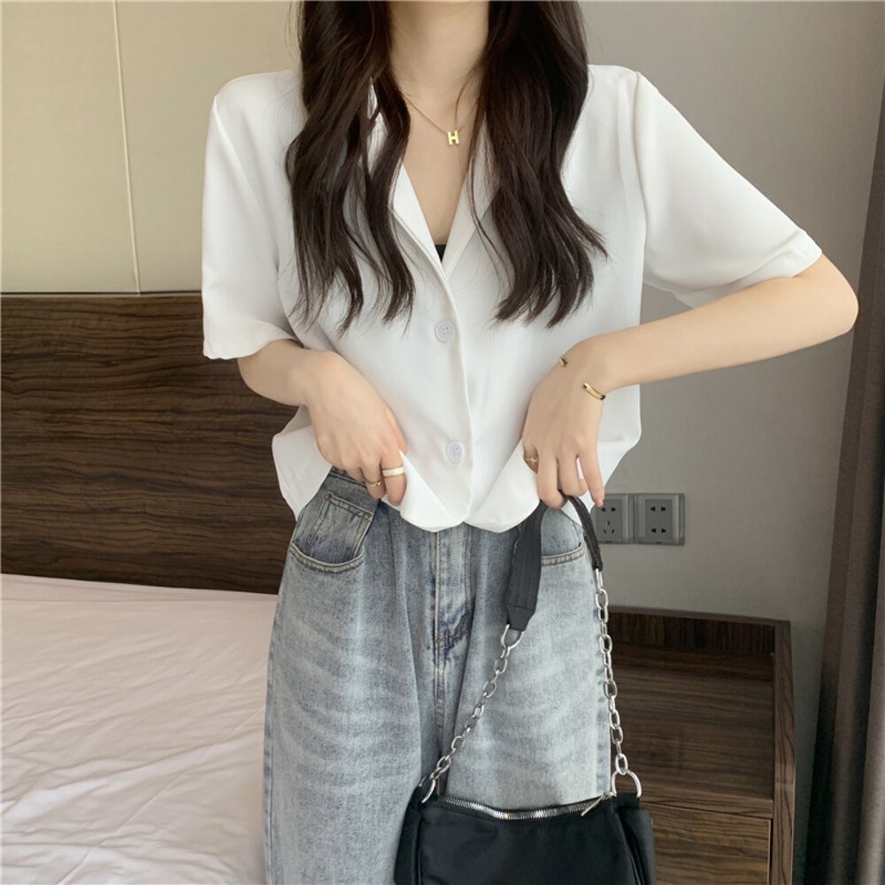 【台灣發貨】韓版小眾設計感翻領顯瘦短版外套 外套 防曬外套 女裝 上衣 衣服【J207】-細節圖5