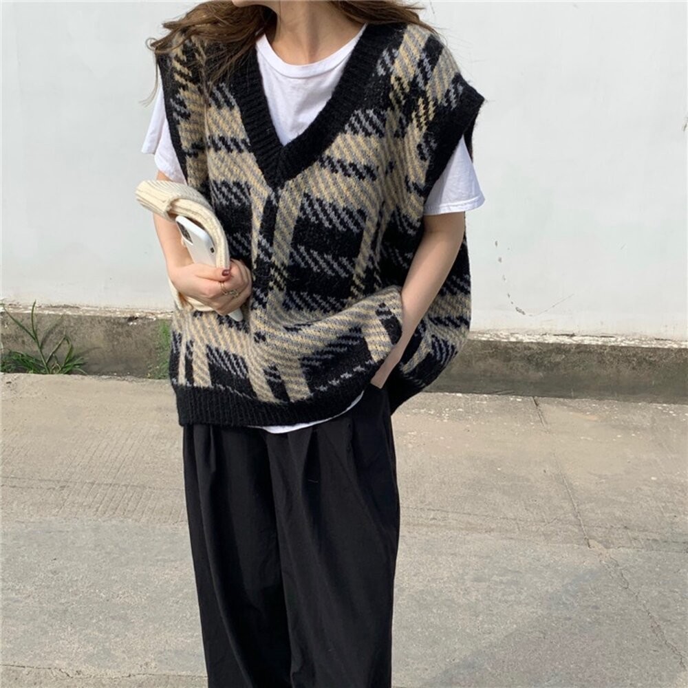 【台灣發貨】韓版V領條紋針織背心 小可愛 背心 衣服 女裝 上衣【W226】-細節圖6
