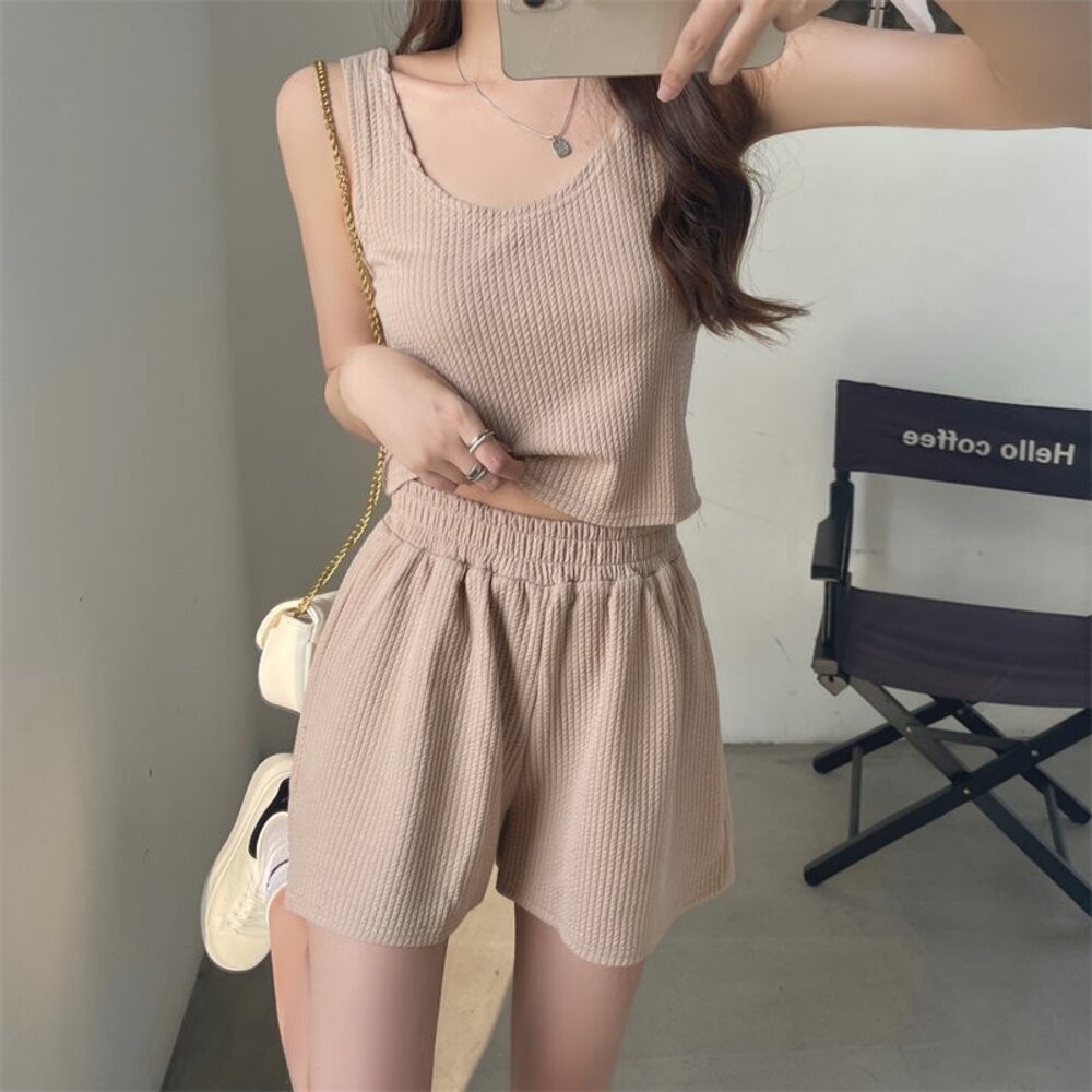 【台灣發貨】韓版簡約寬鬆休閒套裝 背心+短褲 小可愛 背心 衣服 女裝 上衣【S217】-細節圖3
