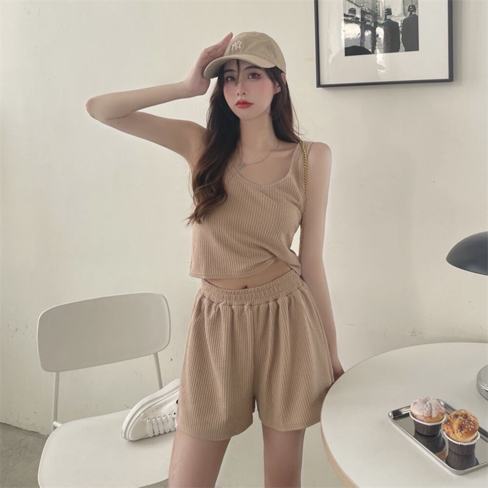 【台灣發貨】韓版簡約寬鬆休閒套裝 背心+短褲 小可愛 背心 衣服 女裝 上衣【S217】-細節圖5